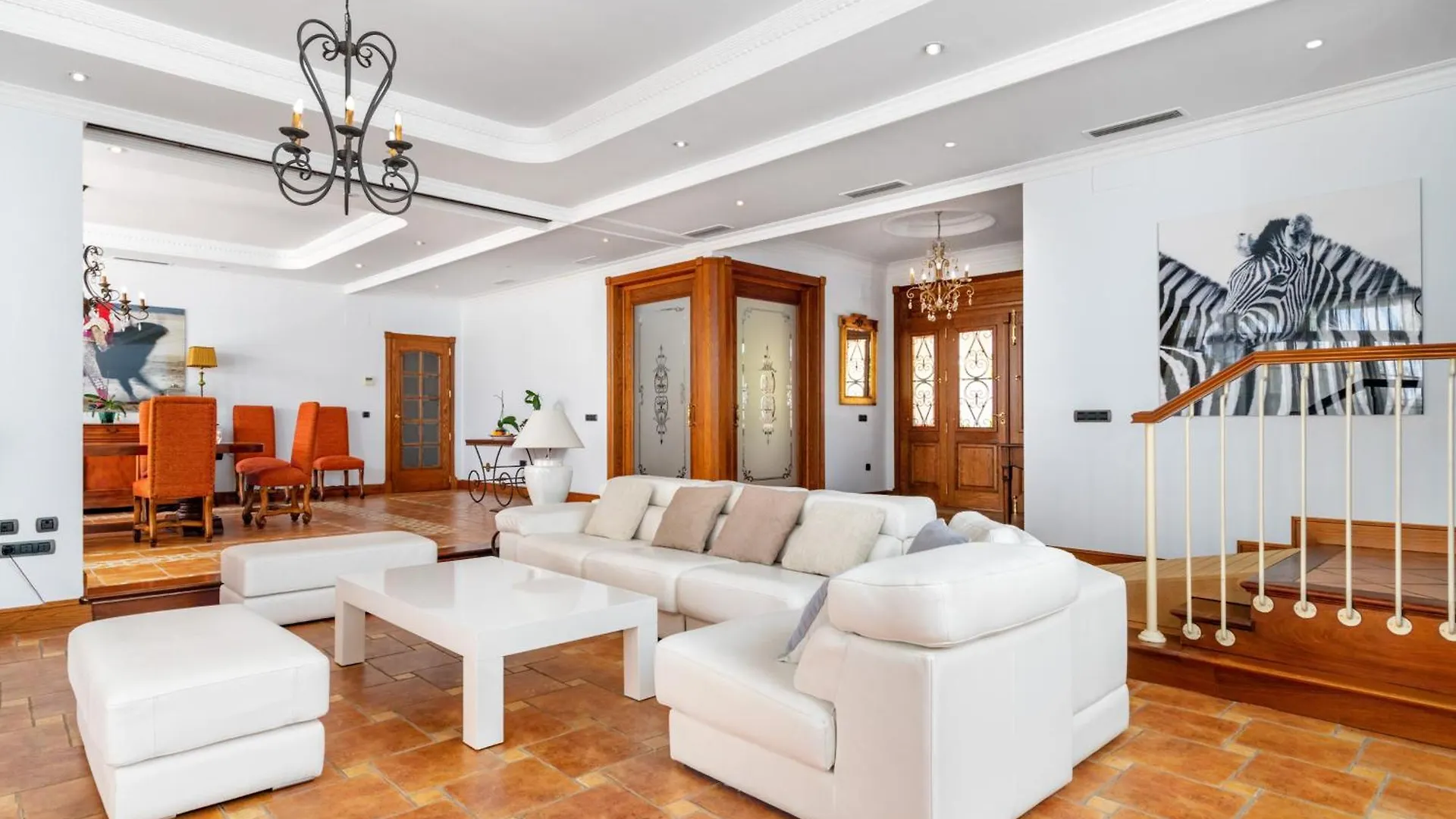 Luxury Villa In Guadalmina マルベーリャ スペイン