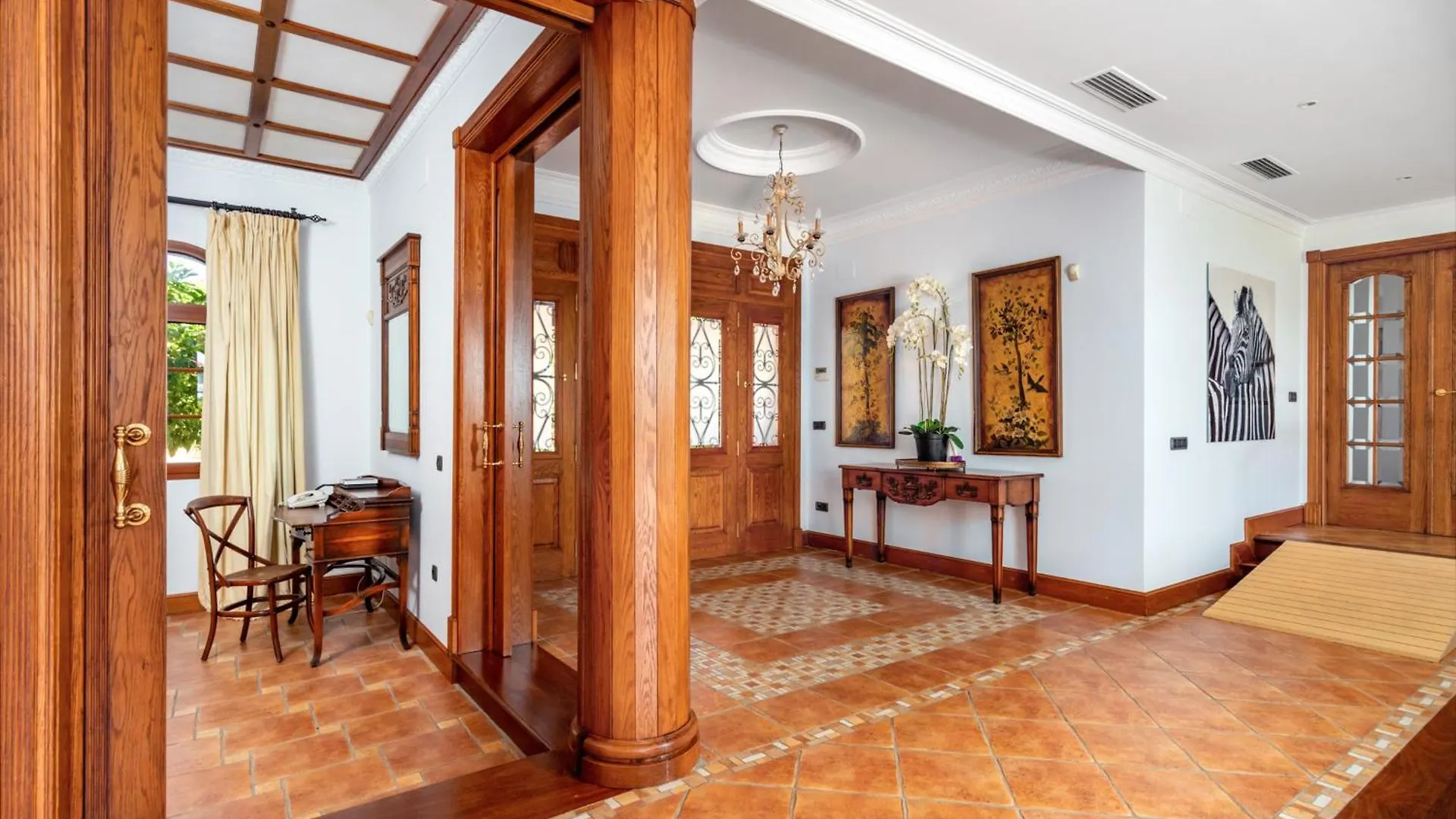 Luxury Villa In Guadalmina Marbella